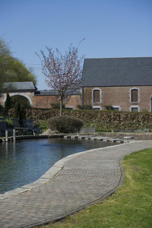 Hotel Beau Sejour Villers-sur-Lesse Exteriör bild